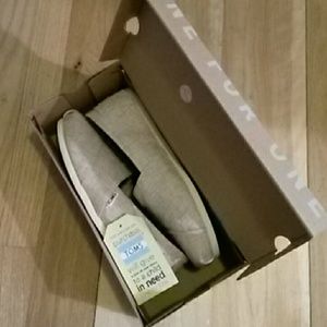 Tom's Shoes - classic pale pink